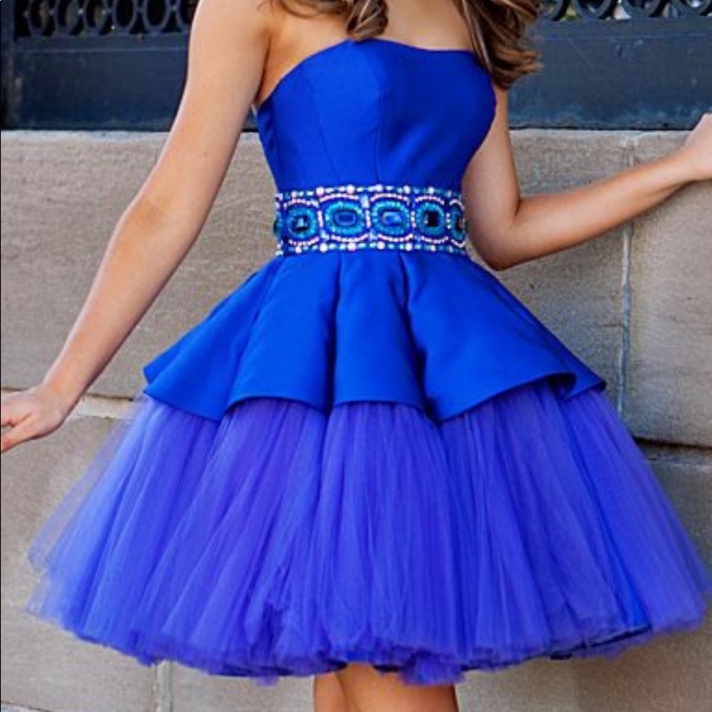 Mac Duggal cocktail dress